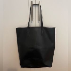 Reversible black tote (interior silver)